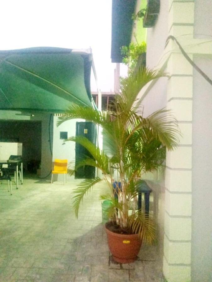 Staycation Suites And Apartment Lagos Exterior photo