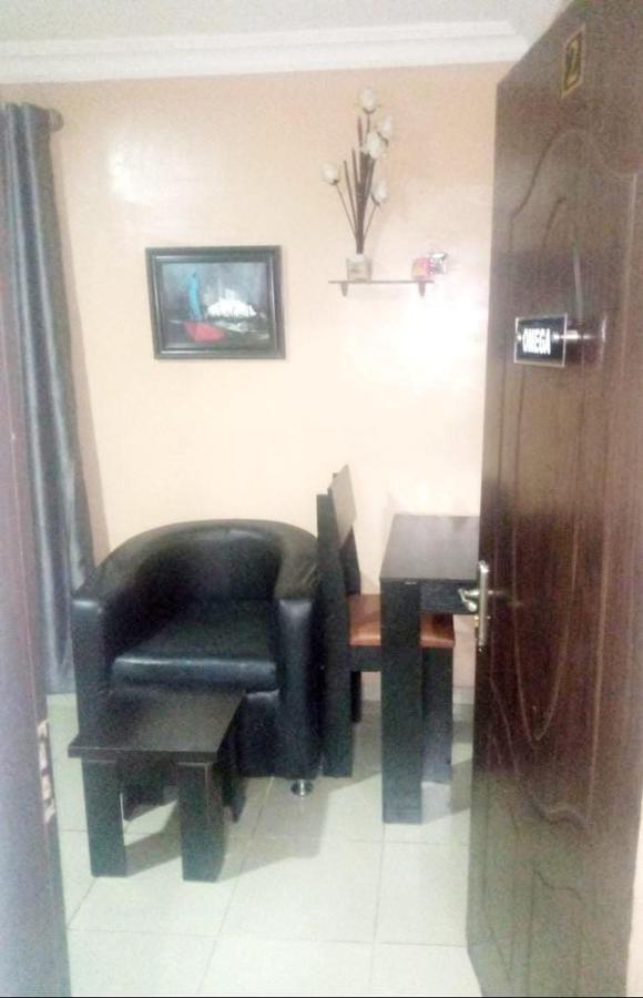 Staycation Suites And Apartment Lagos Exterior photo