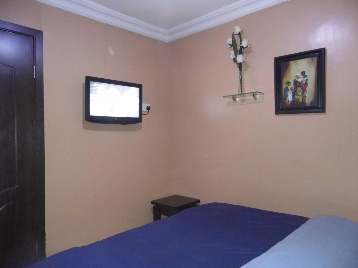 Staycation Suites And Apartment Lagos Exterior photo