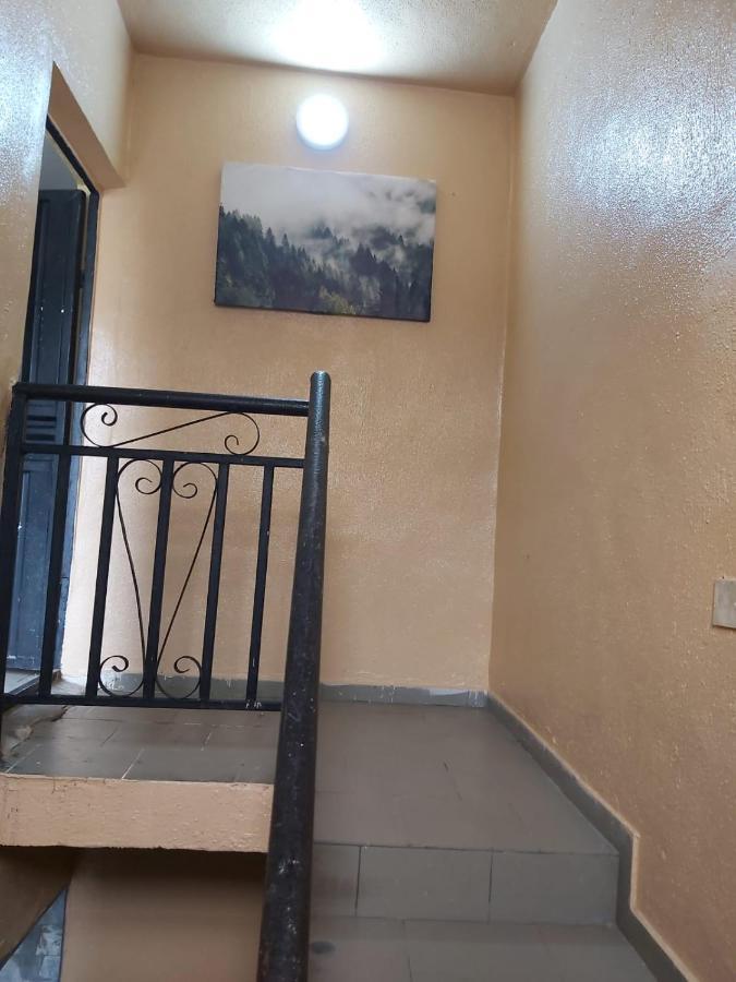 Staycation Suites And Apartment Lagos Exterior photo