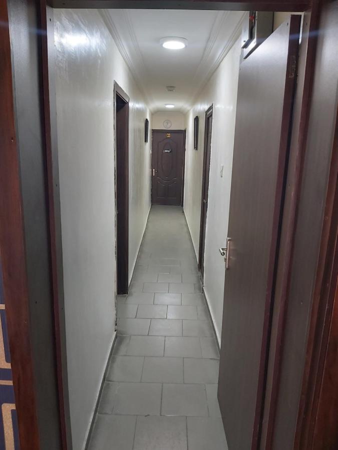 Staycation Suites And Apartment Lagos Exterior photo