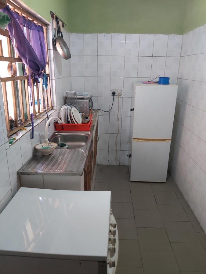 Staycation Suites And Apartment Lagos Exterior photo